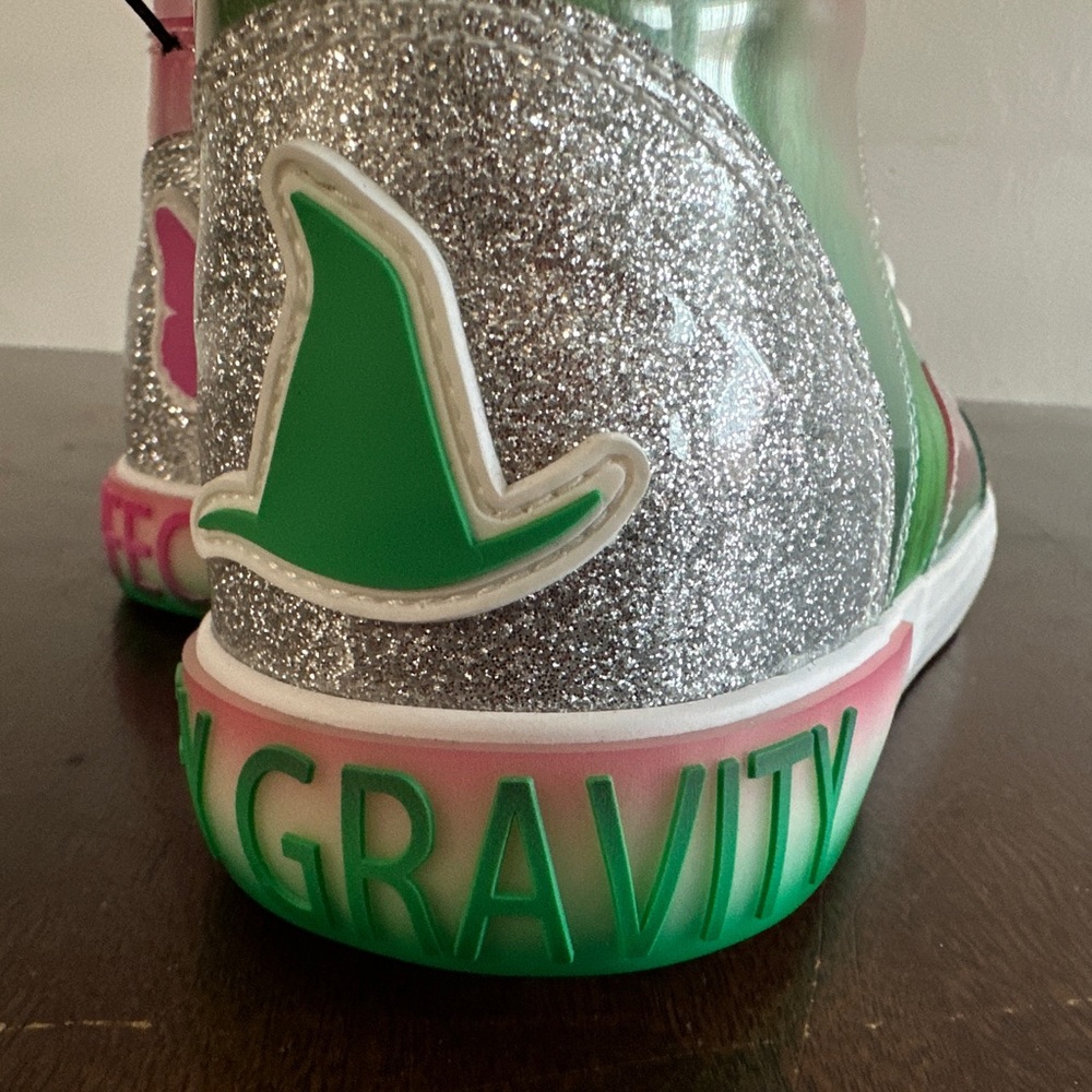 NWT Universal Wicked Pink and Green Sneakers Vibrant High-Top Design Size 11 - Picture 7 of 11